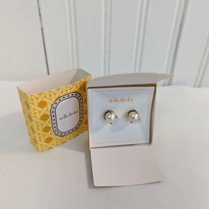 Stella & Dot Dorothy Pearl Studs - NIB